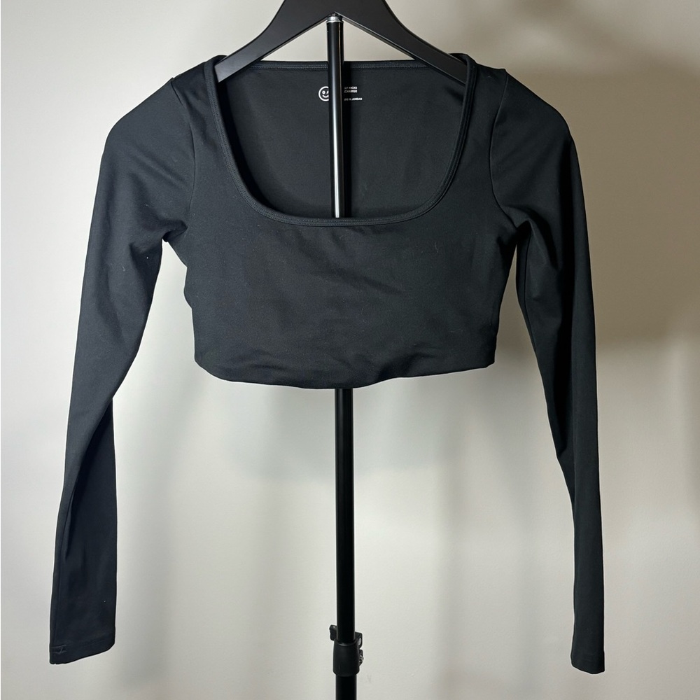 Gilly Hicks Black Long-Sleeve Square Neck Crop Top